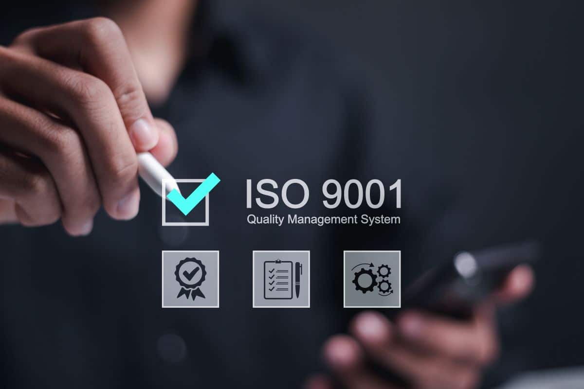 تكامل نظام ISO مع استراتيجية العمل